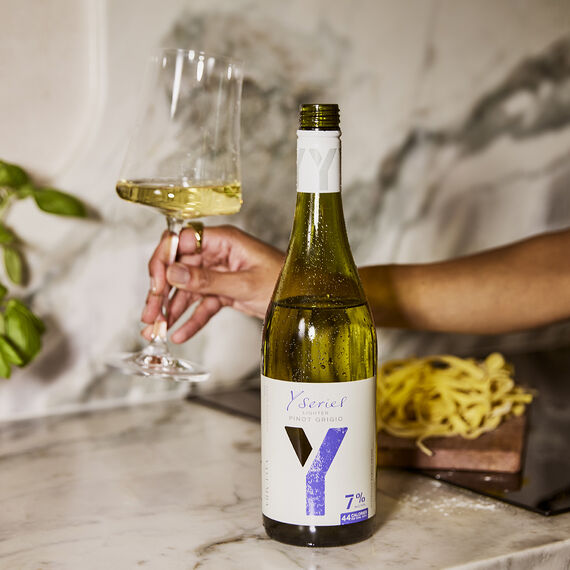 Y Series Lighter Pinot Grigio image number null