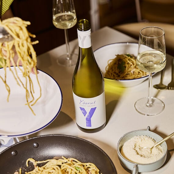 Y Series Pinot Grigio image number null