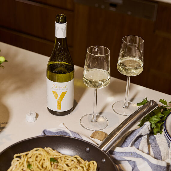 Y Series Sauvignon Blanc image number null